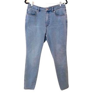 We the Free NWT’s Blue Denim High Rise Curvy Button Zip Fly Skinny Jeans Size 31
